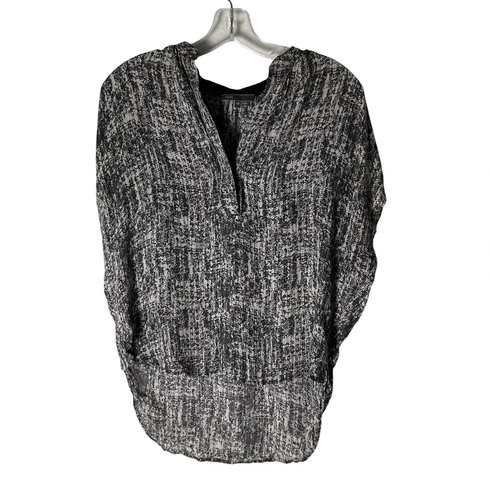 VINCE Silk Top Blouse Short Sleeve‎ Vee Placket Lightweight Black White Size XS